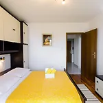 Apartmán Charmantes Mit Meerblick, Privatparkplatz, Grillplatz, Wifi, Klima