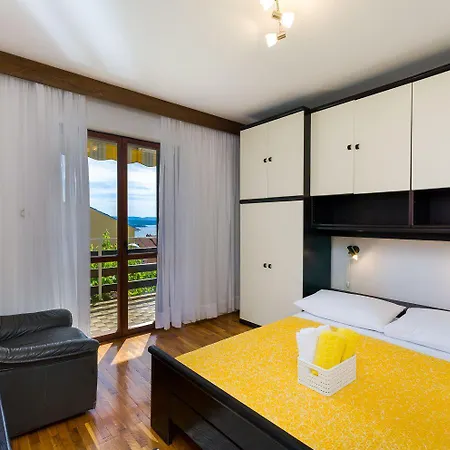 Apartament Charmantes Mit Meerblick, Privatparkplatz, Grillplatz, Wifi, Klima