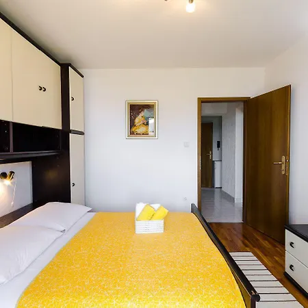 Apartment Charmantes Mit Meerblick, Privatparkplatz, Grillplatz, Wifi, Klima