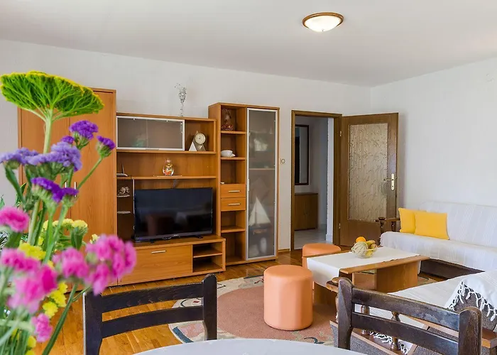 Charmantes Mit Meerblick, Privatparkplatz, Grillplatz, Wifi, Klima Apartament