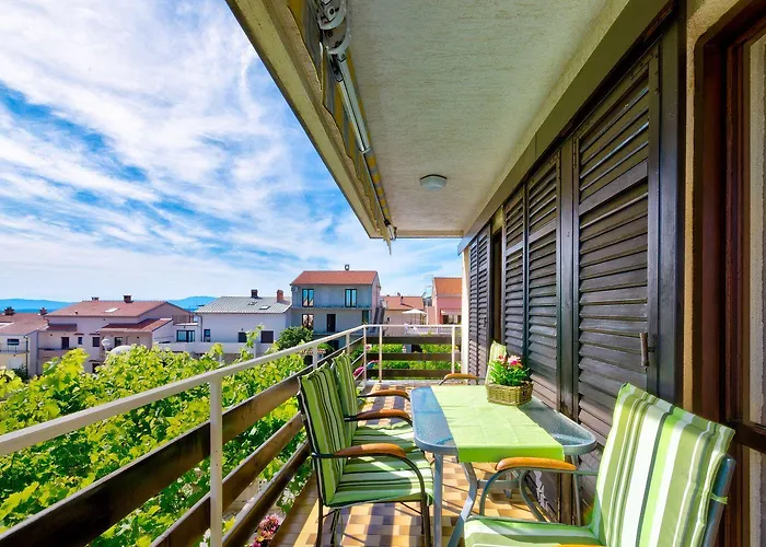 Charmantes Mit Meerblick, Privatparkplatz, Grillplatz, Wifi, Klima