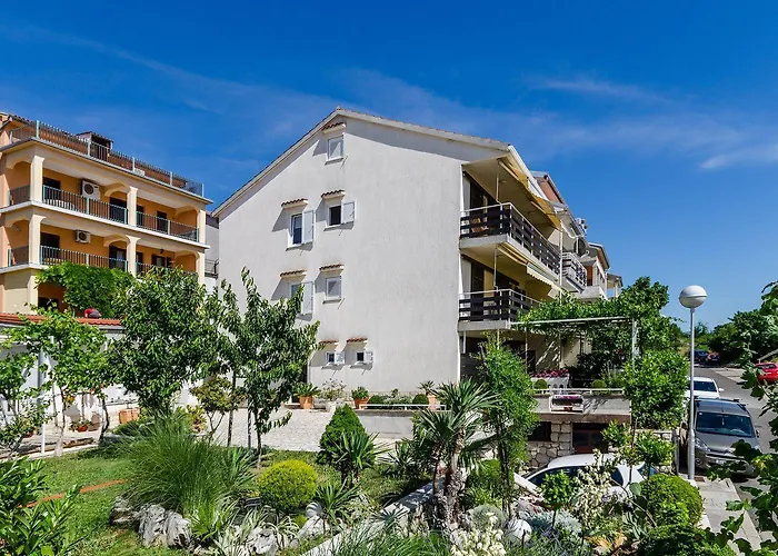 Charmantes Mit Meerblick, Privatparkplatz, Grillplatz, Wifi, Klima *