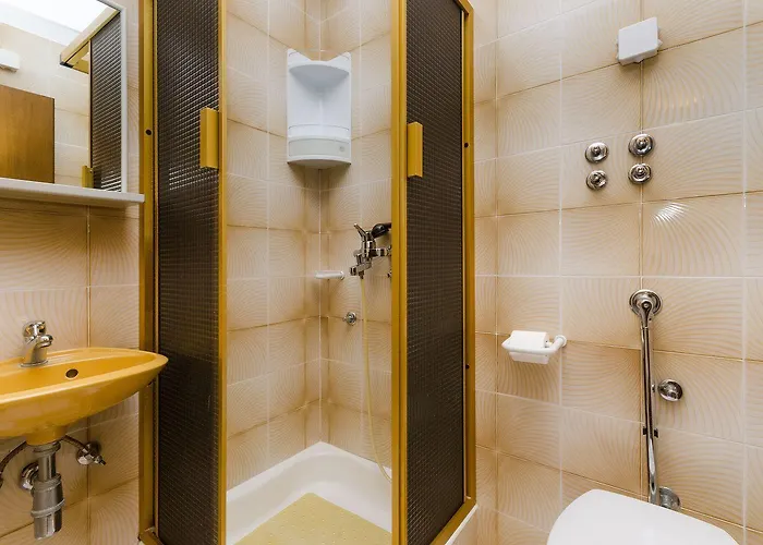 Charmantes Mit Meerblick, Privatparkplatz, Grillplatz, Wifi, Klima